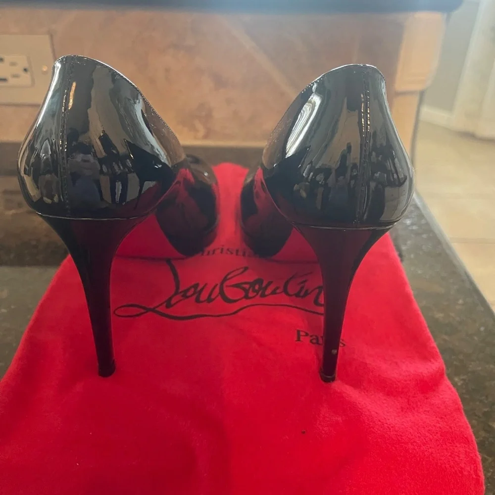 AUTHENTIC Christian Louboutin Black Heels - Picture 7 of 12